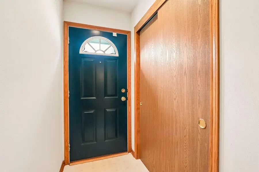 6155 S Creekside DRIVE #4, Cudahy, WI 53110 - #2