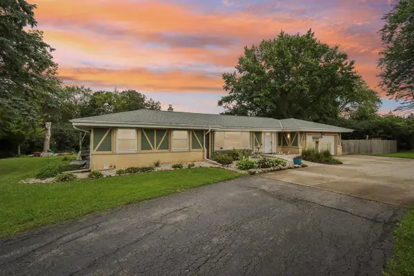 13716 W Lilac LANE, New Berlin, WI 53151