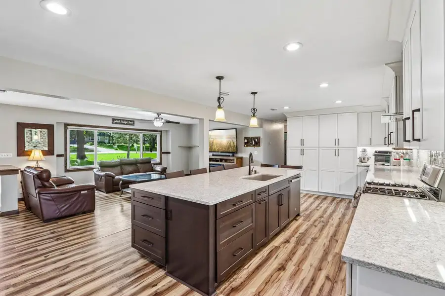 13716 W Lilac LANE, New Berlin, WI 53151 - #3