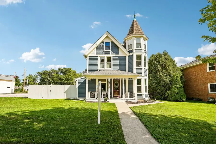 910 N Wisconsin STREET, Port Washington, WI 53074 - #2