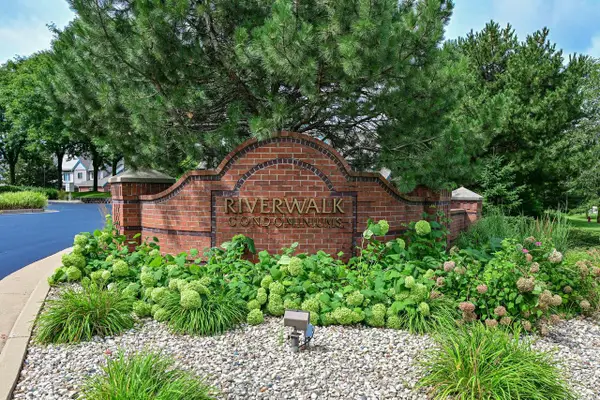 3145 S Toldt PARKWAY, West Allis, WI 53227