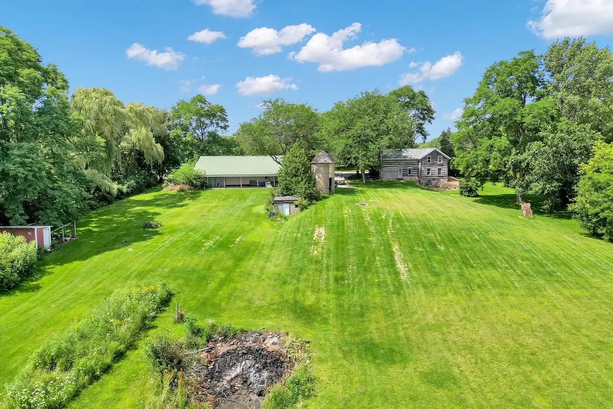 6386 Alpine DRIVE, West Bend, WI 53095 - #1