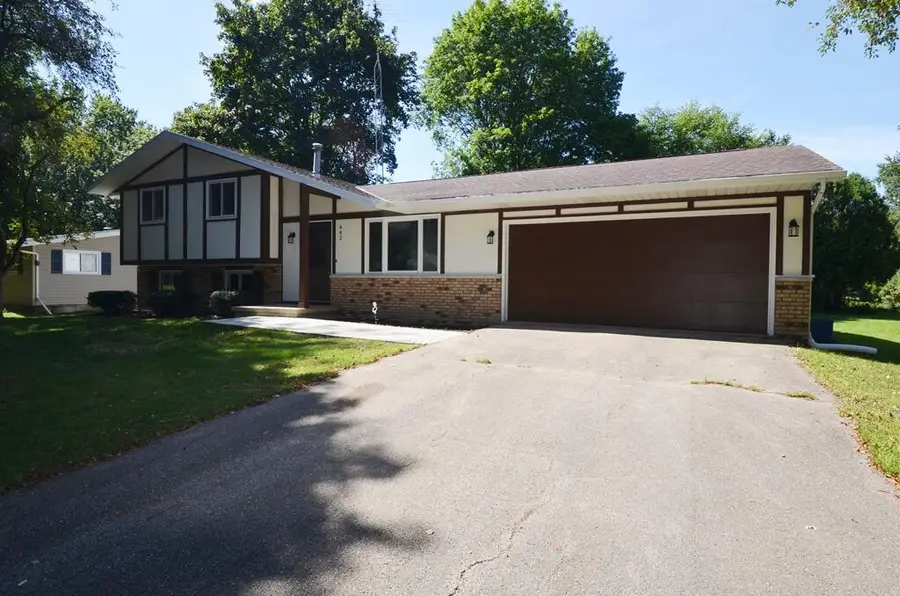 442 S Buckingham BOULEVARD, Whitewater, WI 53190 - #2