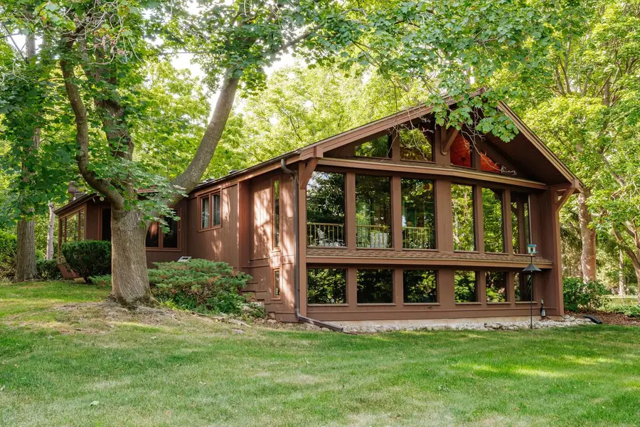W208S6977 High Bluff DRIVE, Muskego, WI 53150 - #2