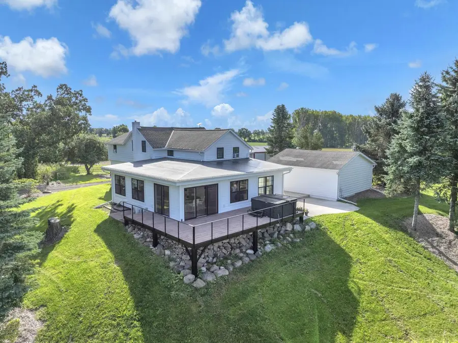 W10716 Konow ROAD, Rosendale, WI 54974 - #2