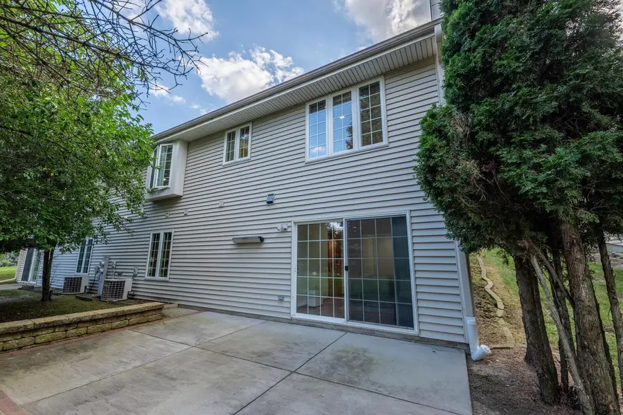 1528 Quietwood LANE, West Bend, WI 53090 - #2