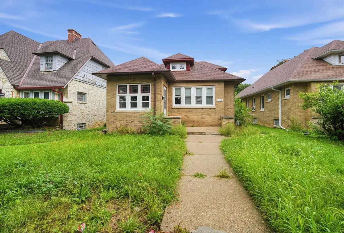 2718 N 46th STREET, Milwaukee, WI 53210 - #1