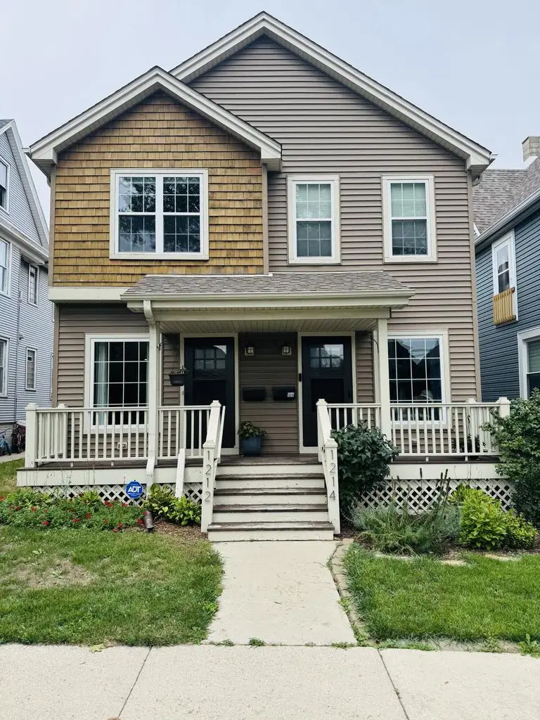 1212 E Russell AVENUE, Milwaukee, WI 53207 - #1
