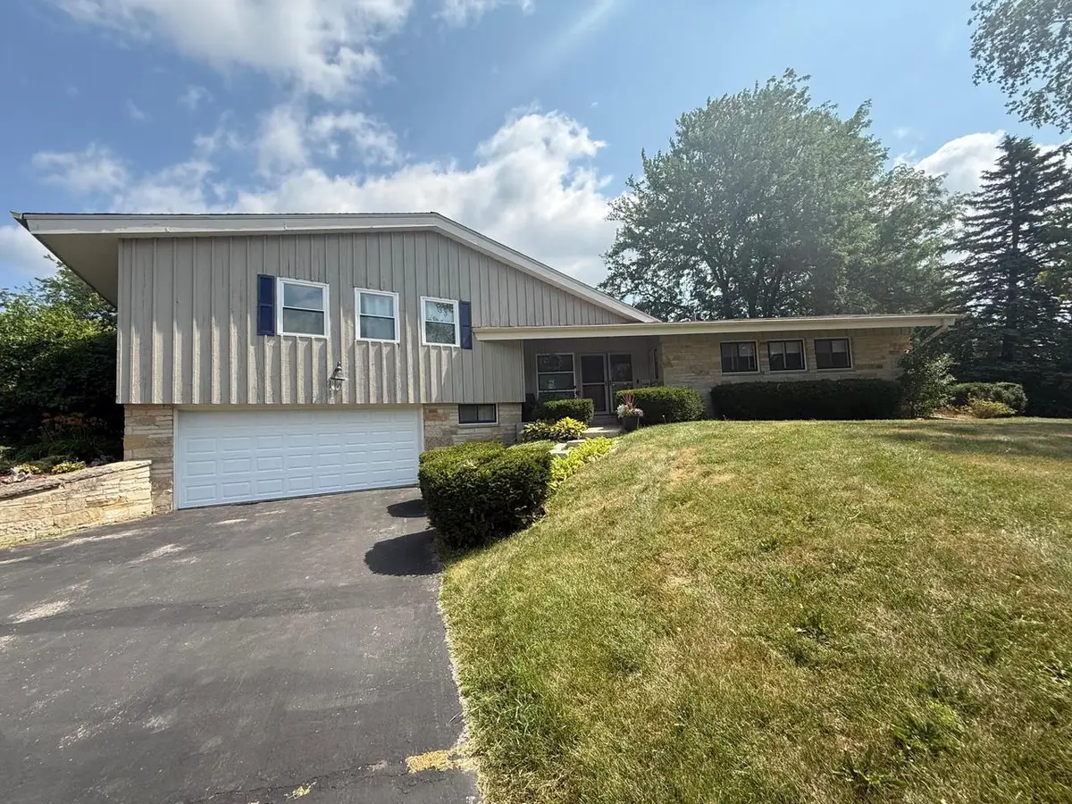 357 Spring LANE, Delavan, WI 53115 - #1