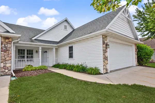 12 Cedar LANE, Elkhart Lake, WI 53020