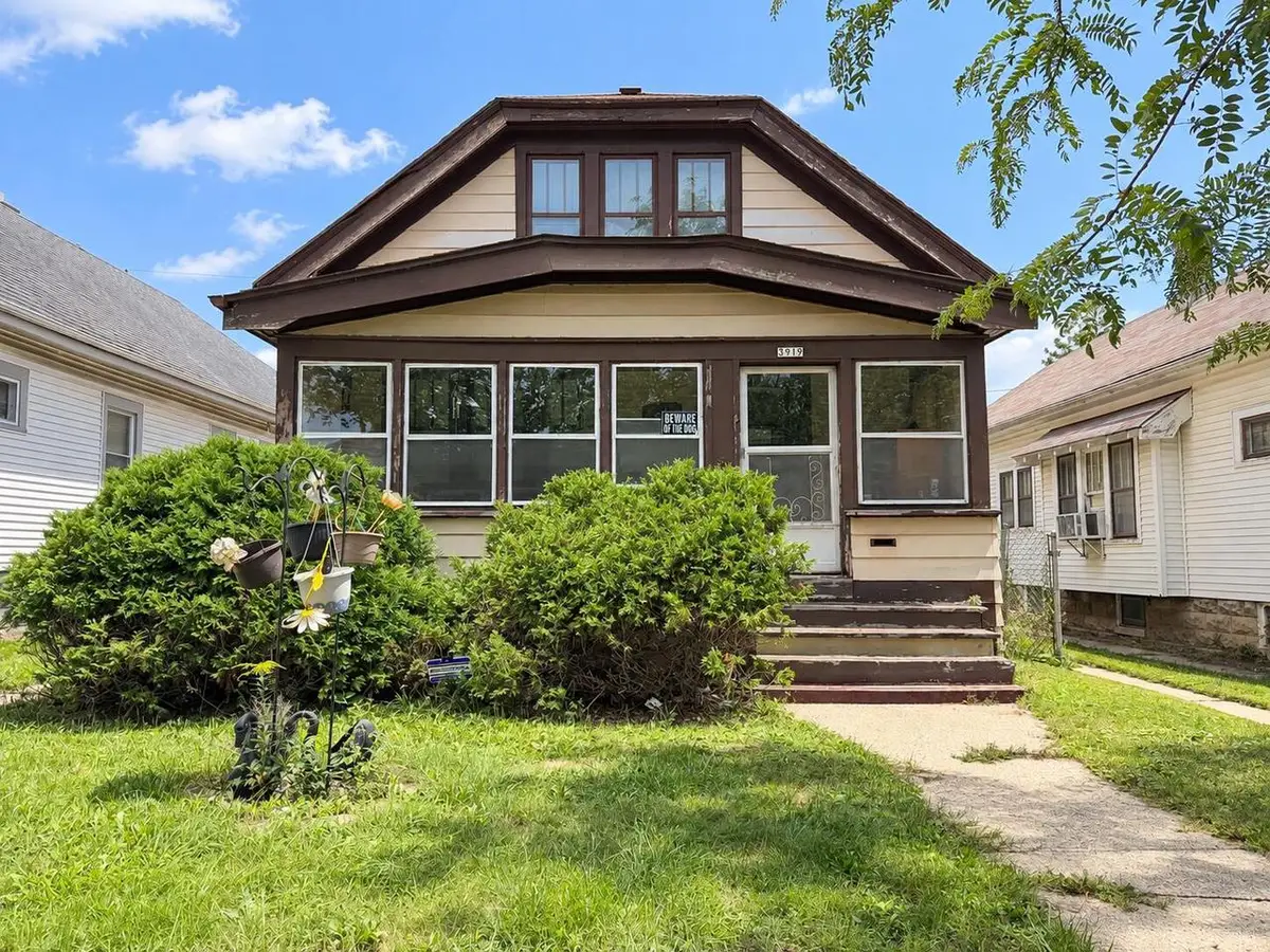 3919 N 15th STREET, Milwaukee, WI 53206 - #1
