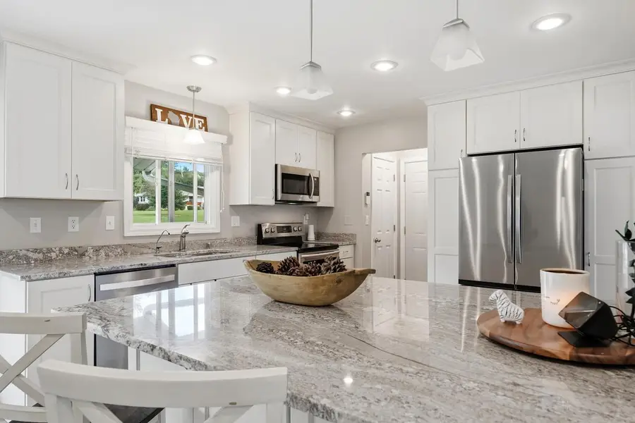 14465 Lindsay DRIVE, Brookfield, WI 53005 - #2