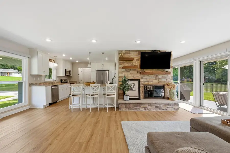 14465 Lindsay DRIVE, Brookfield, WI 53005 - #3