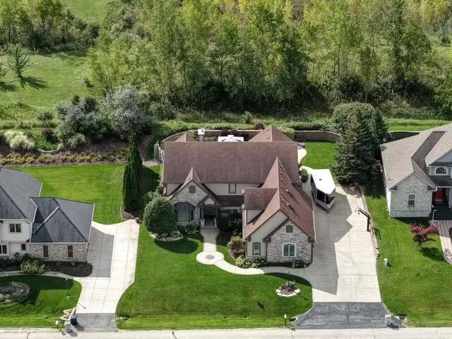 11011 W Meadowcreek DRIVE, Milwaukee, WI 53224 - #3