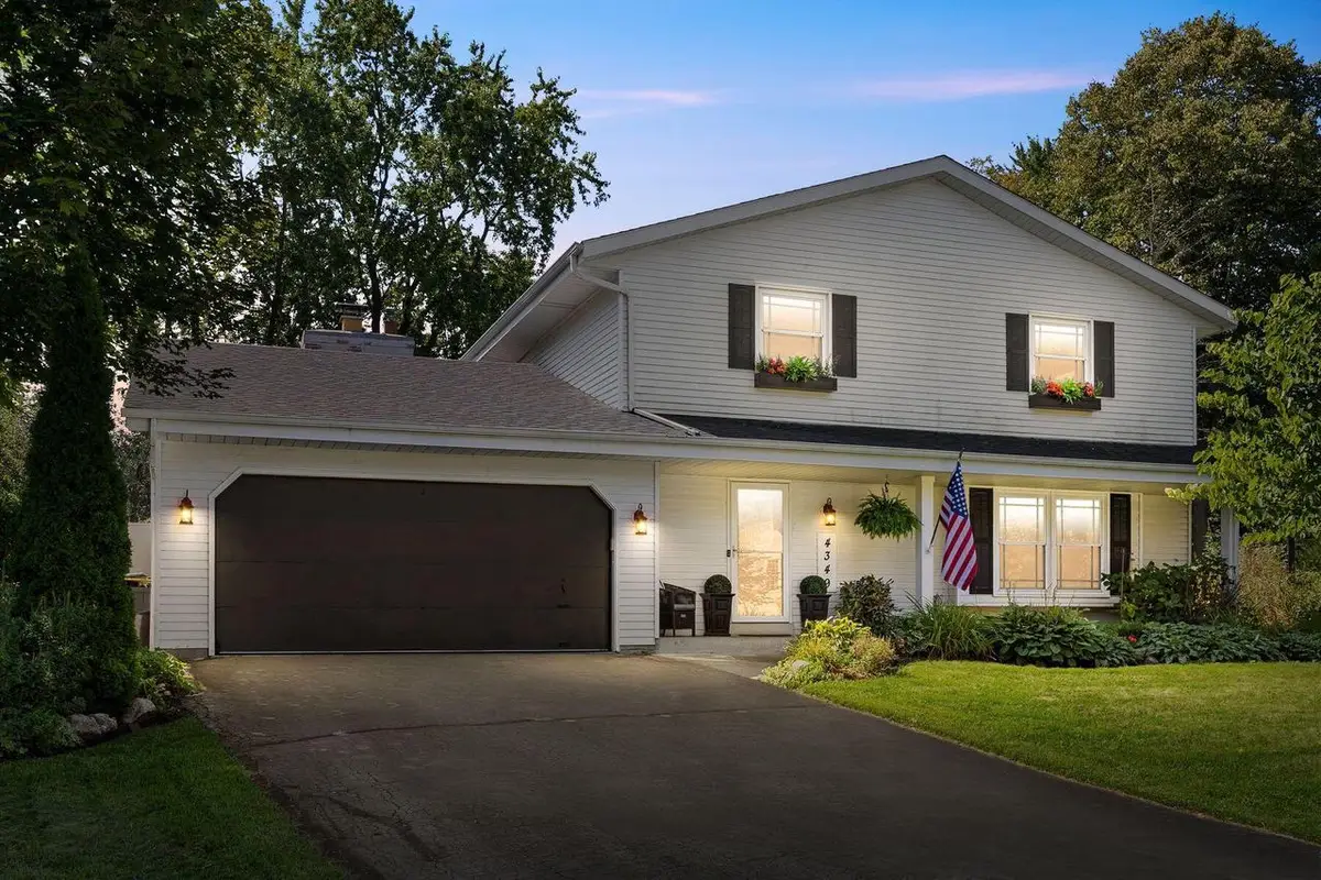 4349 Woodbury LANE, Mount Pleasant, WI 53403 - #1