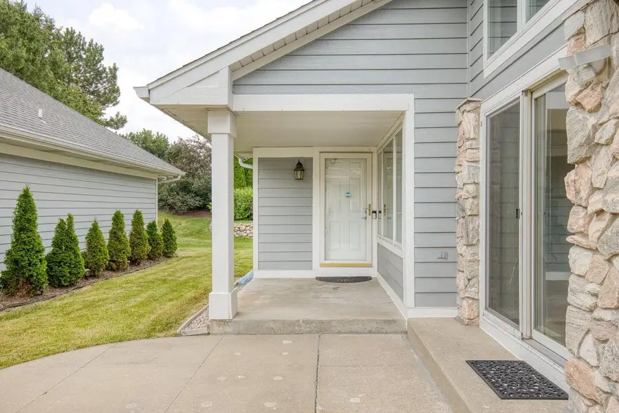 14048 W Waters Edge TRAIL, New Berlin, WI 53151 - #3