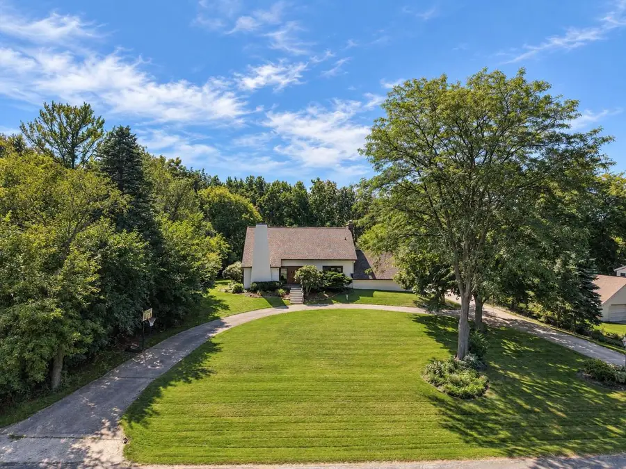N63W29813 Woodfield COURT, Hartland, WI 53029 - #3