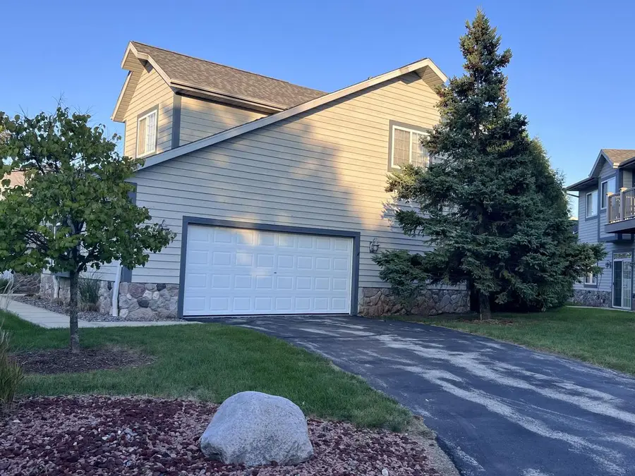 5347 S Hidden DRIVE, Greenfield, WI 53221 - #2