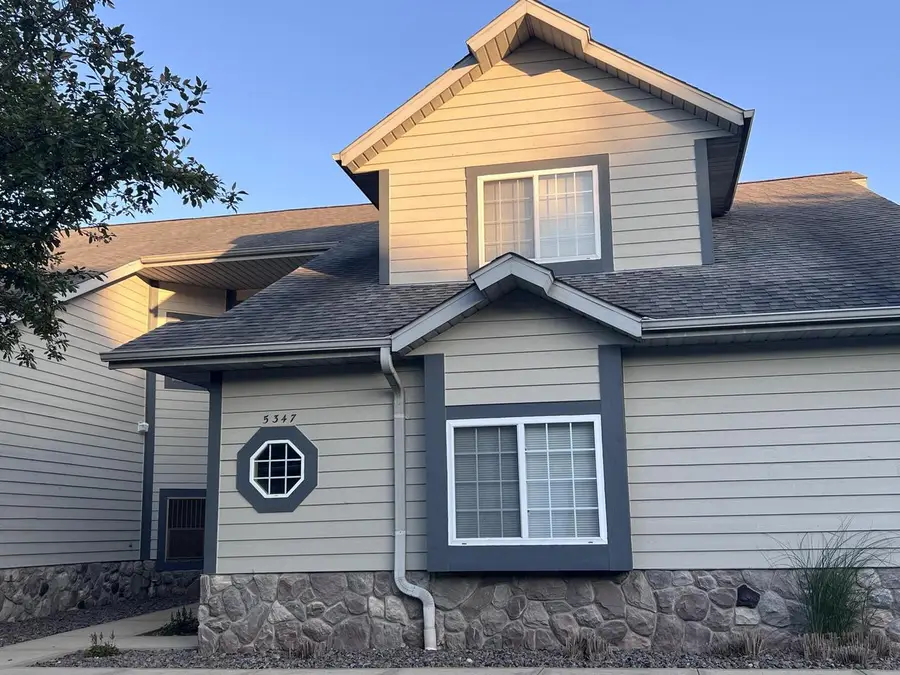 5347 S Hidden DRIVE, Greenfield, WI 53221 - #3