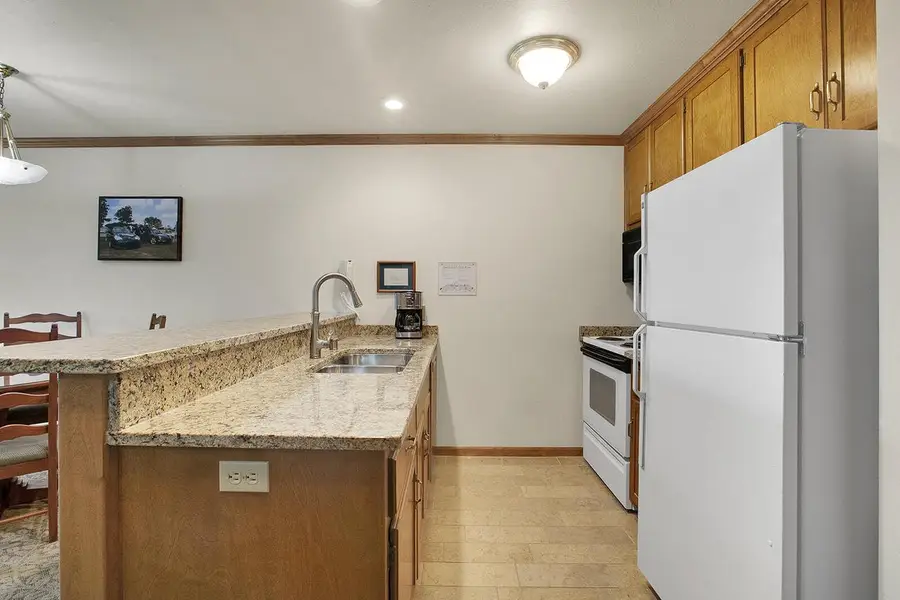101 Osthoff AVENUE #262, Elkhart Lake, WI 53020 - #2