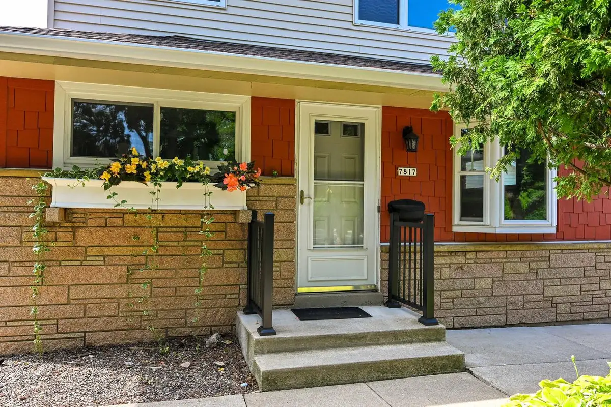 7817 W Mt. Vernon AVENUE, Milwaukee, WI 53213 - #1