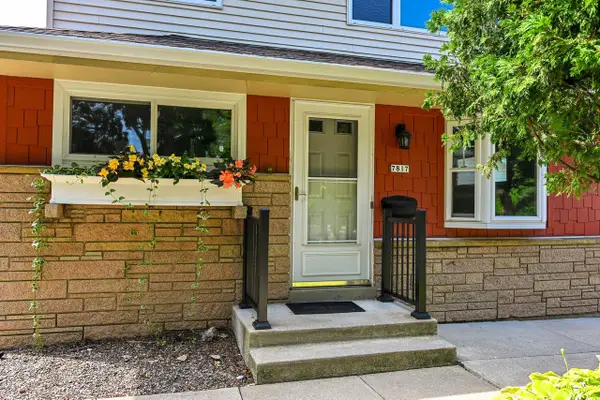 7817 W Mt. Vernon AVENUE, Milwaukee, WI 53213