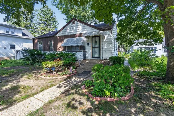 5026 N 27th STREET, Milwaukee, WI 53209
