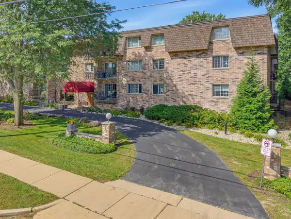 1730 W Green Tree ROAD #309, Glendale, WI 53209