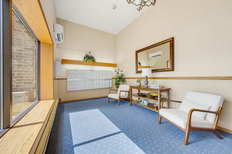 1730 W Green Tree ROAD #309, Glendale, WI 53209 - #3