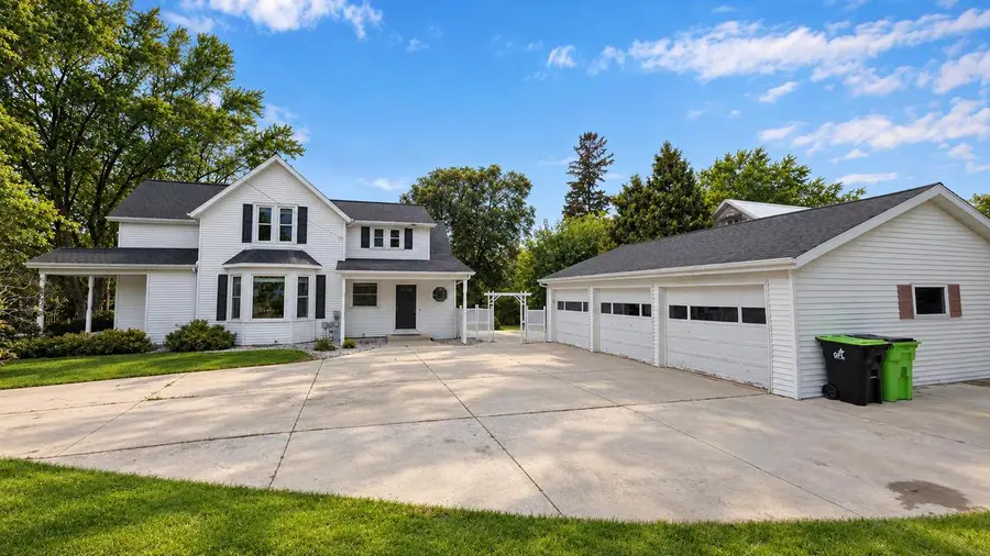 124 S Columbia STREET, Chilton, WI 53014 - #2