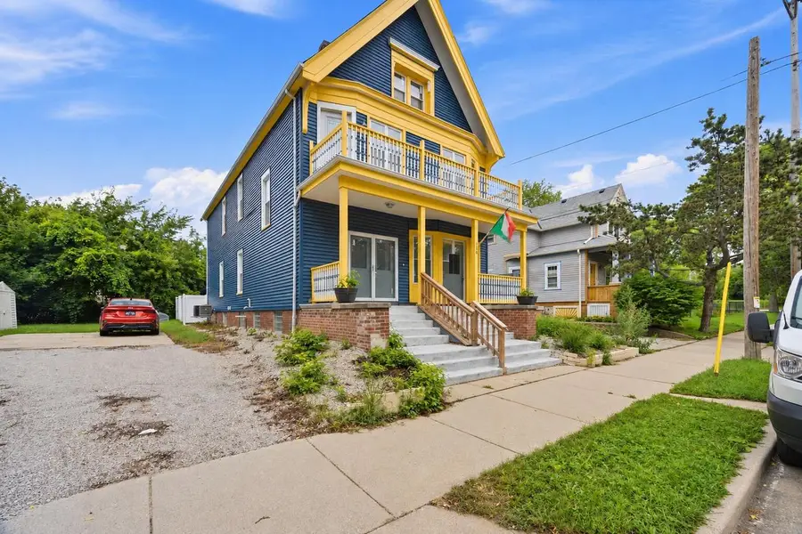 116 E Meinecke AVENUE, Milwaukee, WI 53212 - #2