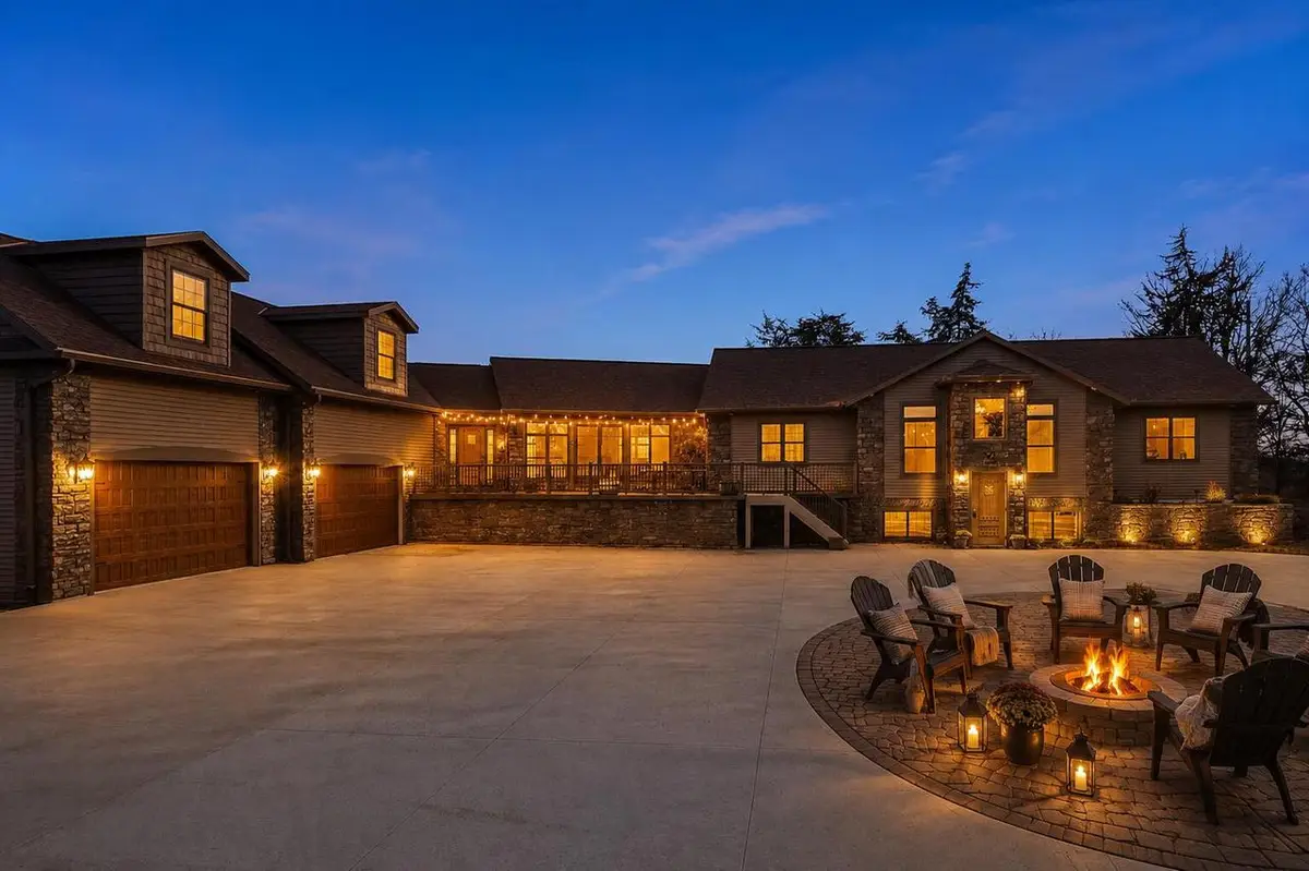 N5302 Crossman ROAD, Lake Mills, WI 53551 - #1