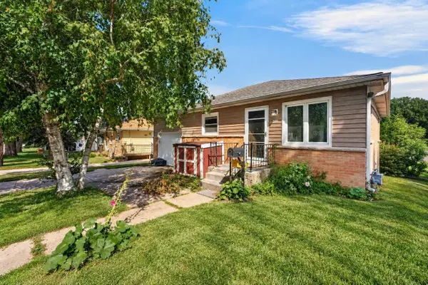 422 Cedar STREET, Hartford, WI 53027
