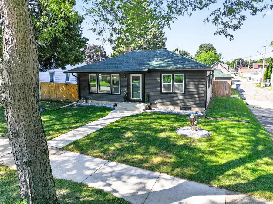 3049 S 31st STREET, Milwaukee, WI 53215 - #2