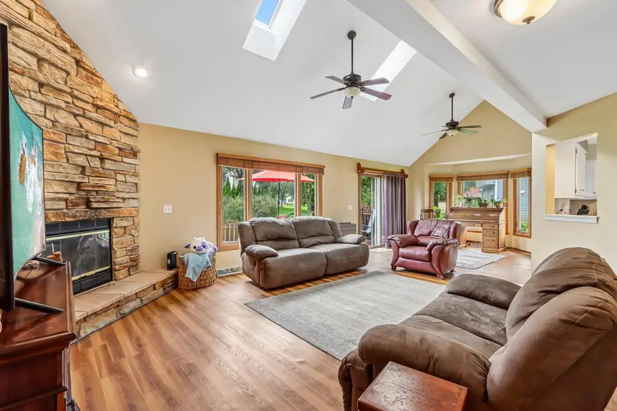 N103W17395 Whitetail RUN, Germantown, WI 53022 - #3