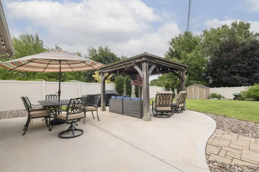 1261 Aldoro DRIVE, Waukesha, WI 53188 - #2