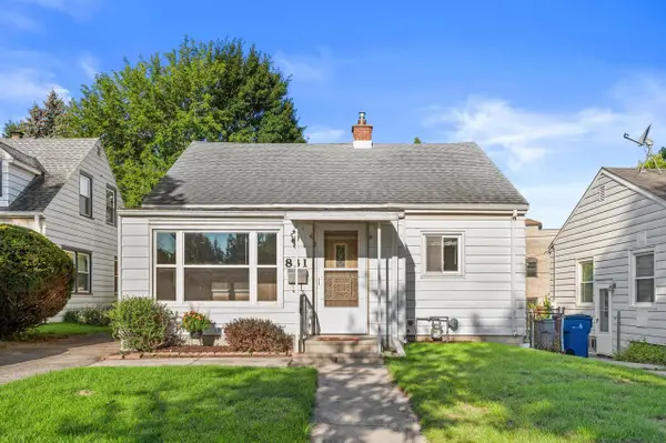 831 N 54th STREET, Milwaukee, WI 53208