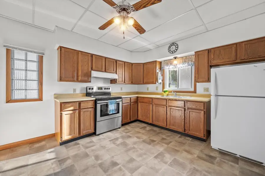 831 N 54th STREET, Milwaukee, WI 53208 - #3