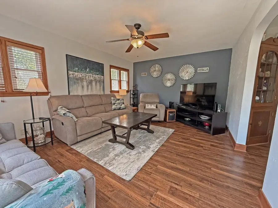 602 E College AVENUE, Waukesha, WI 53186 - #3