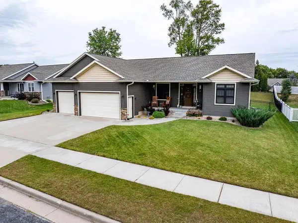 709 Deerwood STREET, Holmen, WI 54636