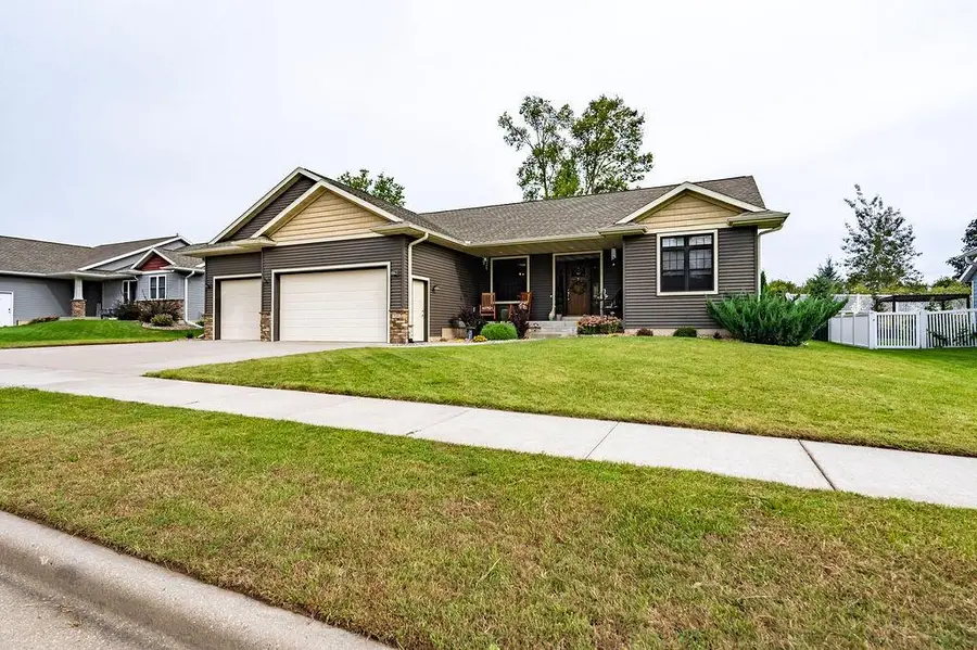 709 Deerwood STREET, Holmen, WI 54636 - #3