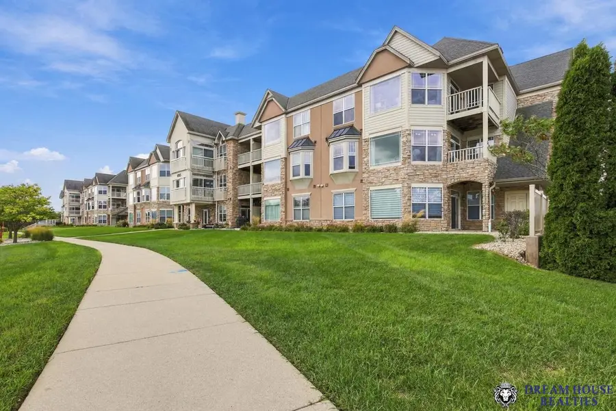 6955 S Riverwood BOULEVARD #N-B03, Franklin, WI 53132 - #2
