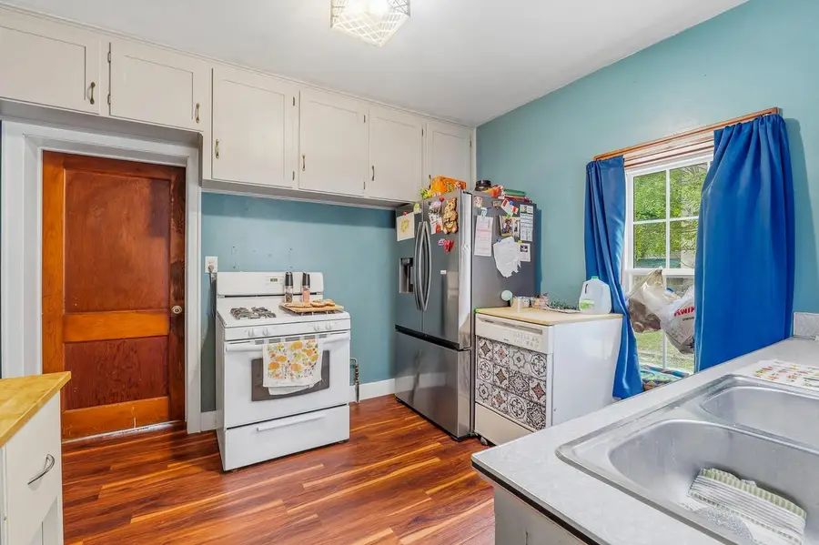 217 Leavens AVENUE #219, Sheboygan Falls, WI 53085 - #2