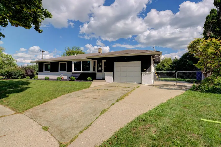 1429 Empire COURT, Waukesha, WI 53186 - #3