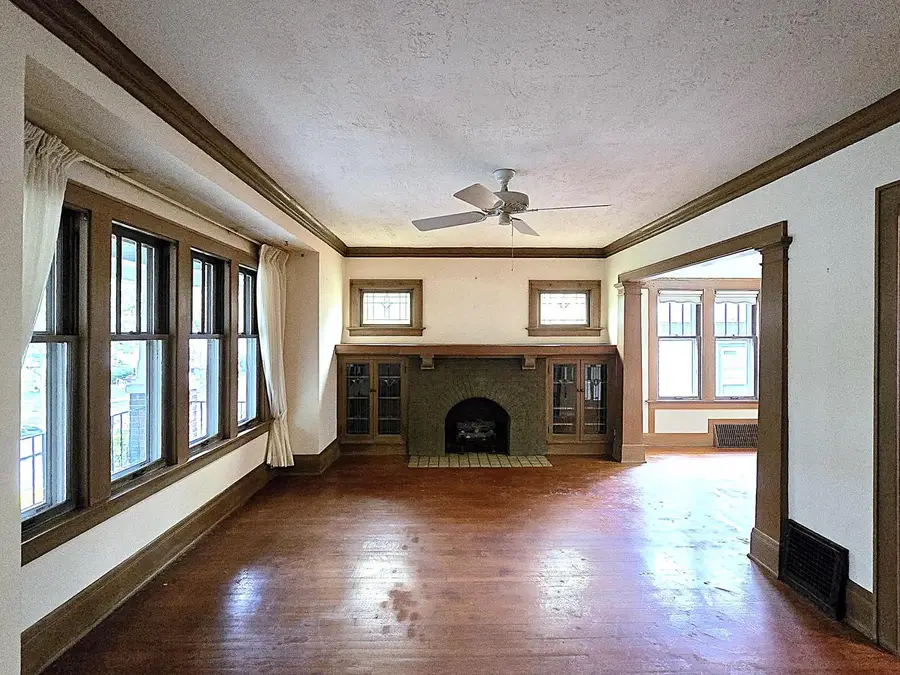 627 E Russell AVENUE, Milwaukee, WI 53207 - #3