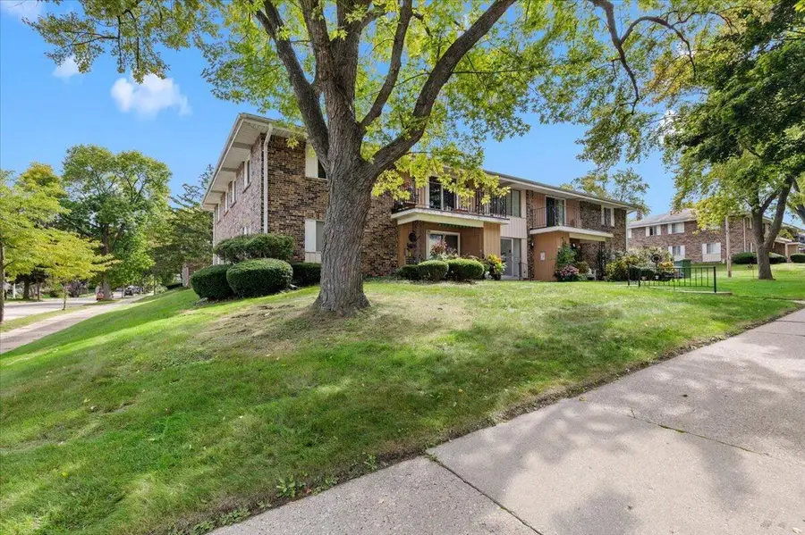 3408 S Taylor AVENUE #5, Milwaukee, WI 53207 - #2