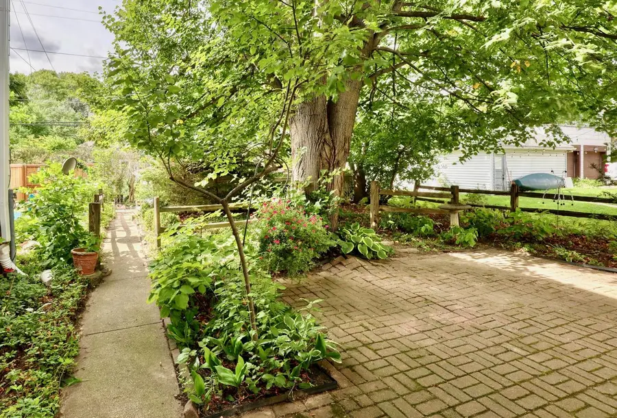 2851 S Lenox STREET, Milwaukee, WI 53207 - #2