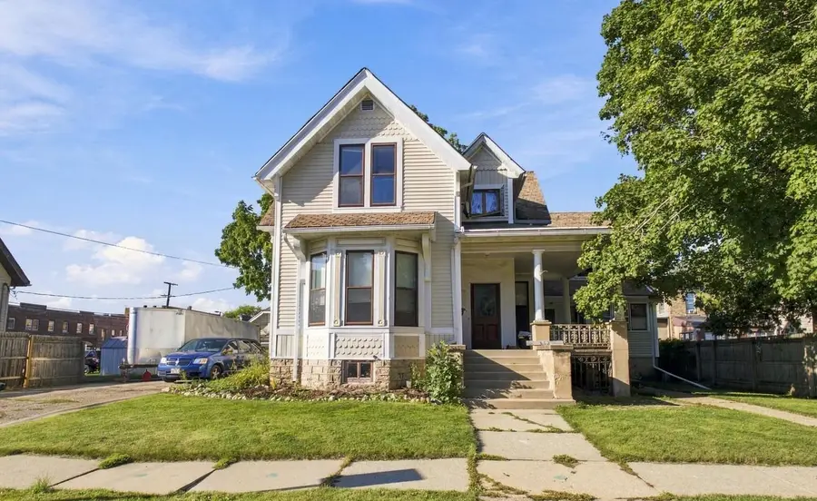 312 E Jefferson STREET, Waupun, WI 53963 - #2