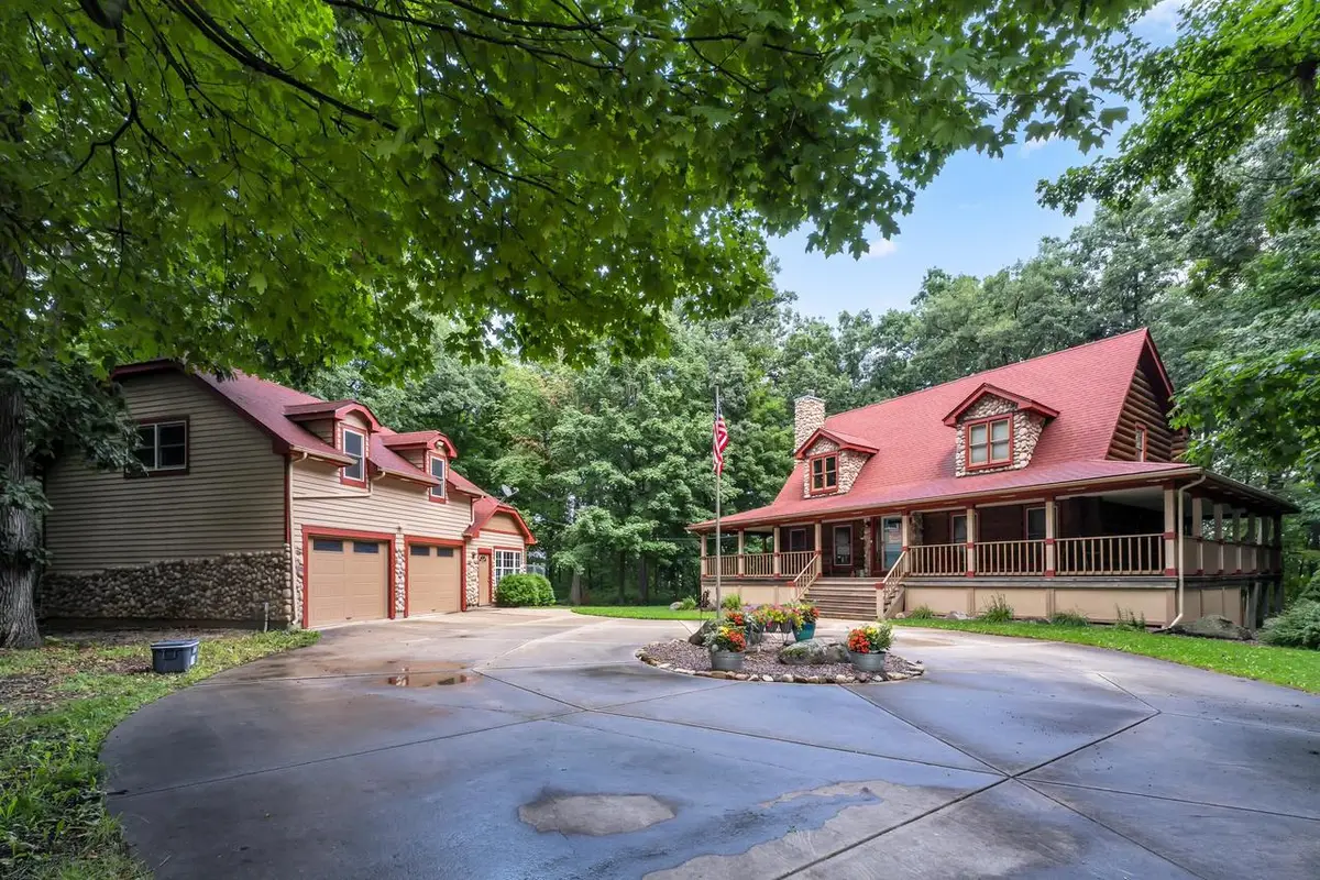 1541 N English Settlement AVENUE, Burlington, WI 53105 - #1
