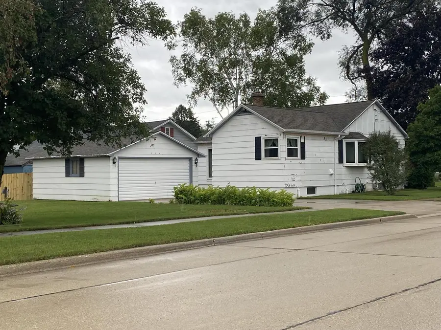 4022 Delta STREET, Manitowoc, WI 54220 - #2